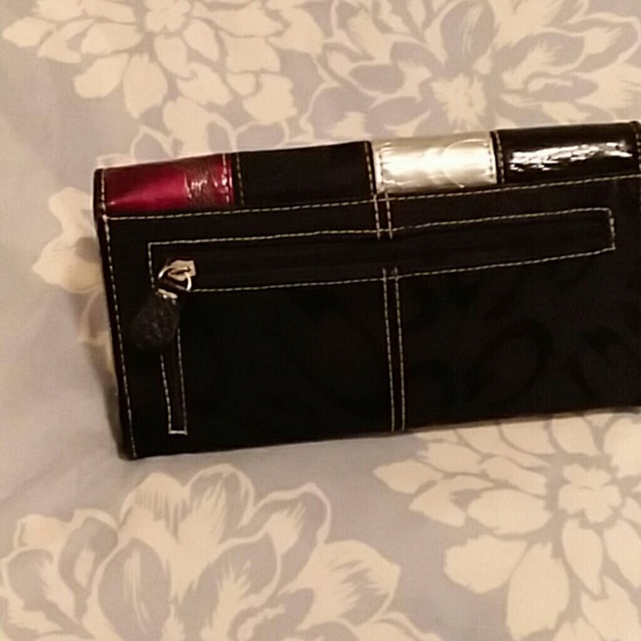 Wallet - Picture 4 of 7
